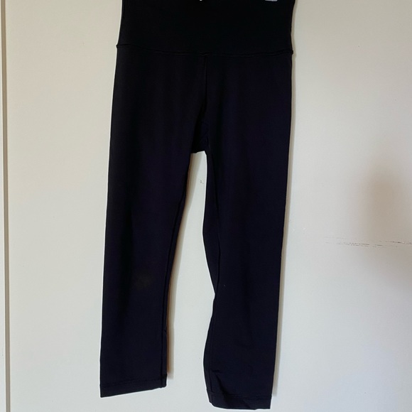 Lululemon Wunder UnderCrop - Picture 7 of 9